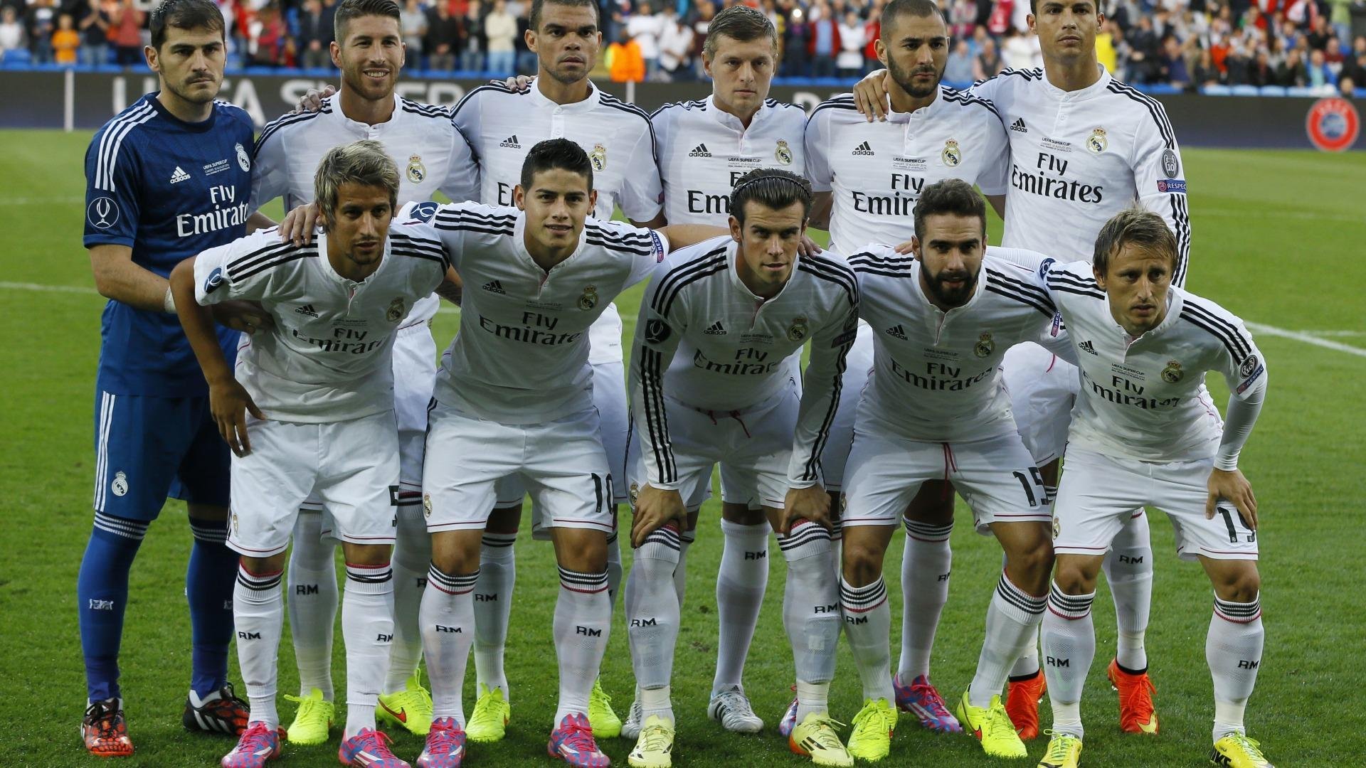 “中超联赛激战正酣，豪门争冠形势白热化”，中超中超